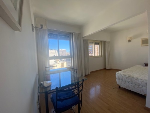 Venta Departamento 3 Ambientes/ Luminoso/ Plaza San Martin