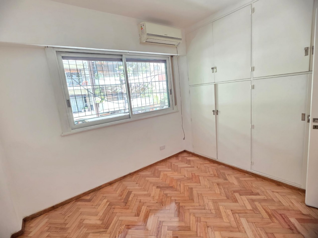 3 Ambientes Al Frente - Balcon Corrido - Apto Profesional - Con cochera
