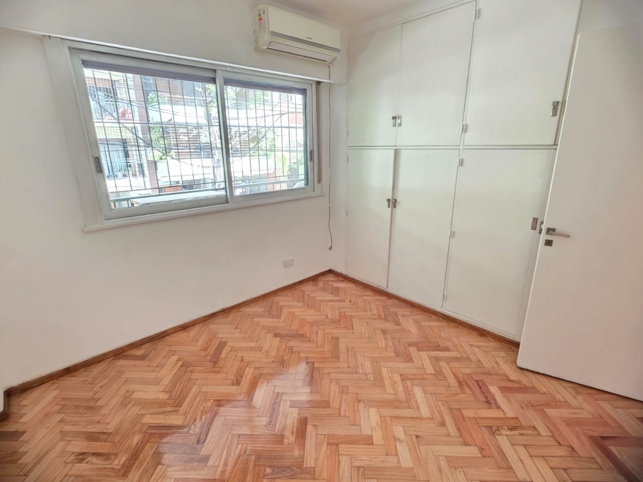 3 Ambientes Al Frente - Balcon Corrido - Apto Profesional - Con cochera