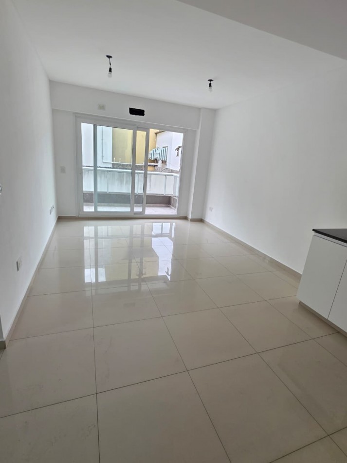 3 Ambientes con Cochera en Caballito Sur - Contrafrente muy luminoso con balcon