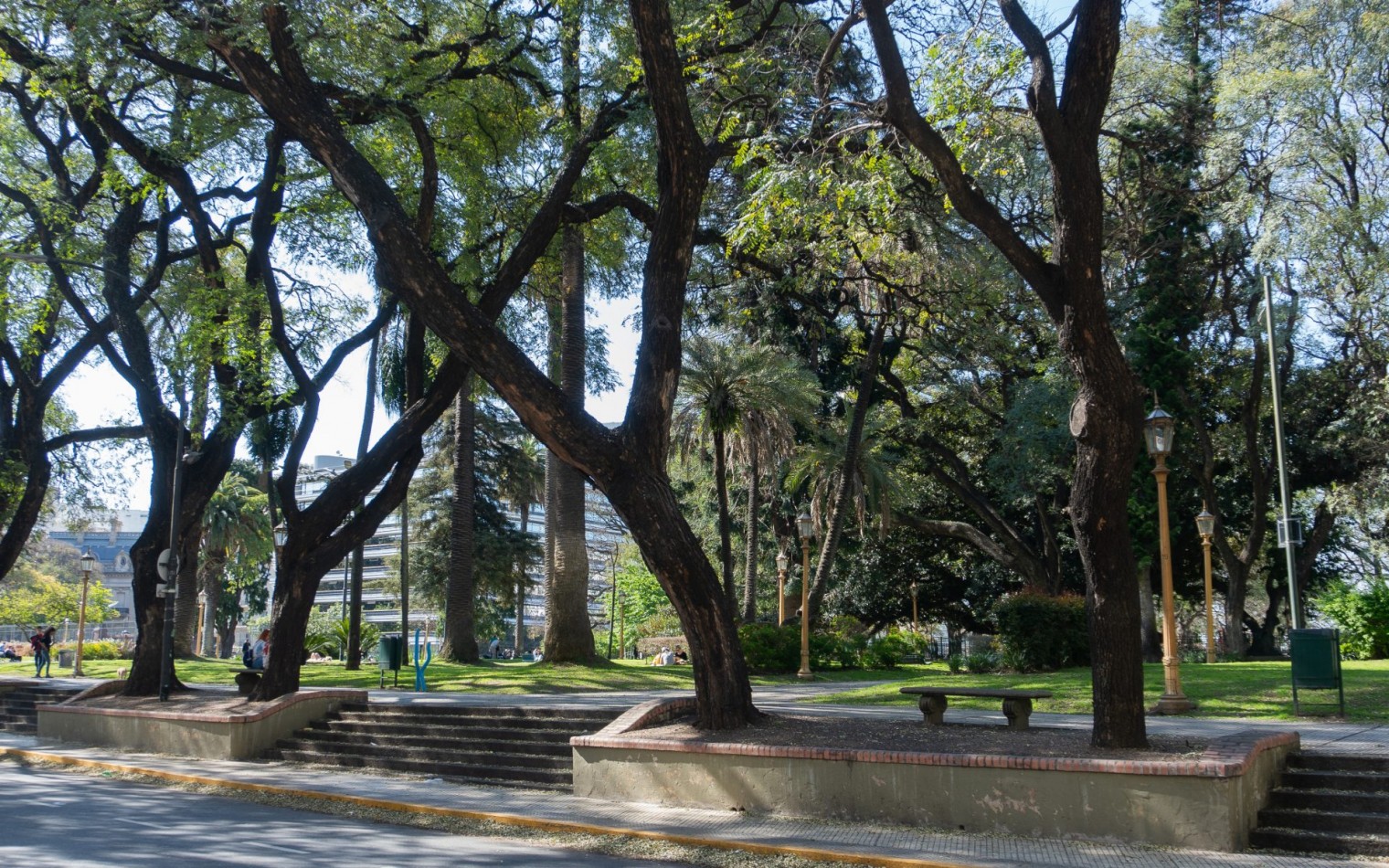 Oportunidad/ Hermoso Monoambiente Amoblado Super Luminoso/ Plaza San Martin