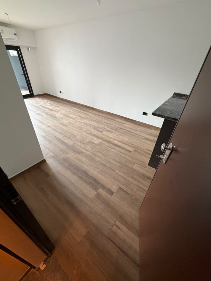 Sempiso de 3 ambientes con dormitorios en suite a estrenar - Balcon al Frente - Villa del Parque