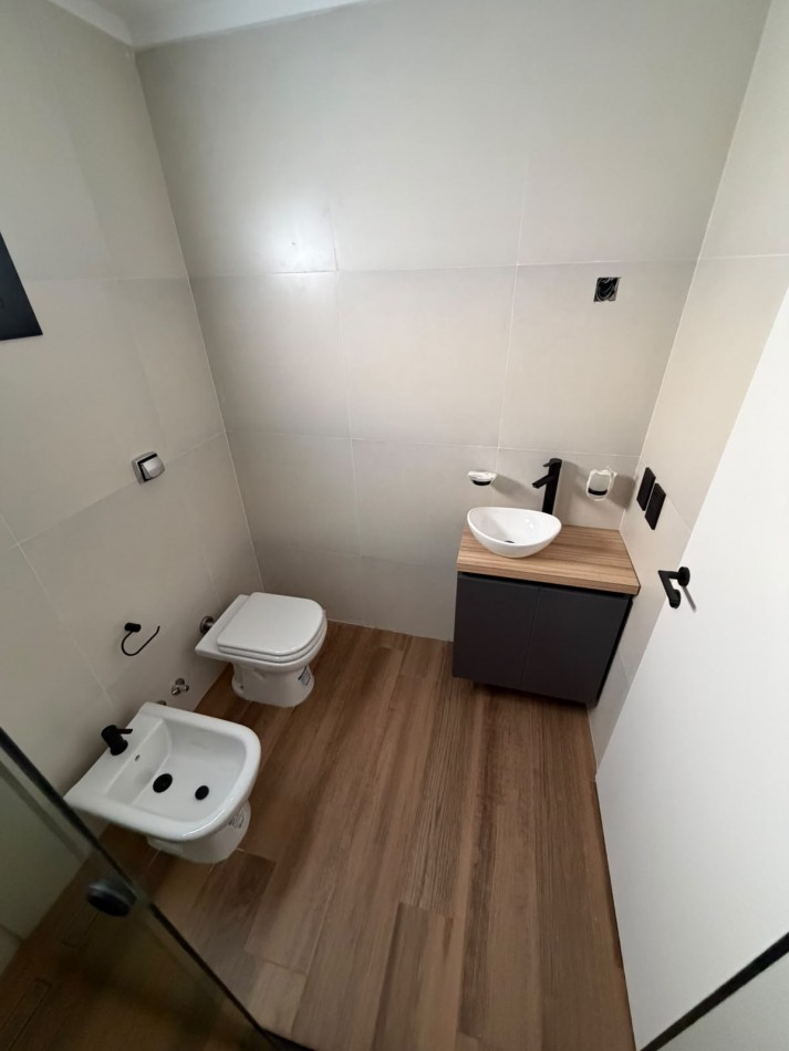 Sempiso de 3 ambientes con dormitorios en suite a estrenar - Balcon al Frente - Villa del Parque