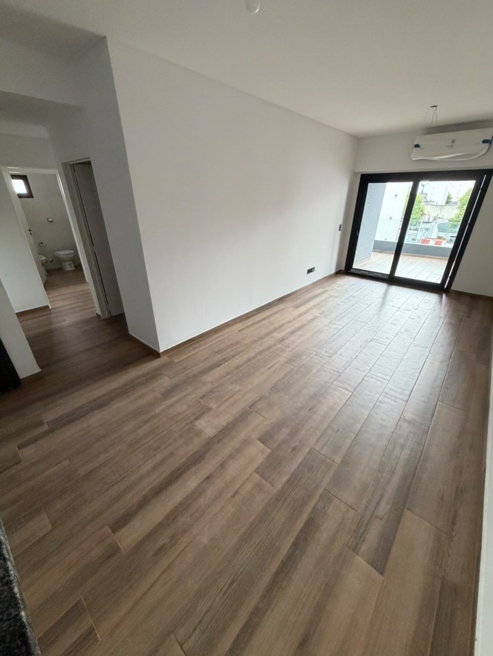 Sempiso de 3 ambientes con dormitorios en suite a estrenar - Balcon al Frente - Villa del Parque
