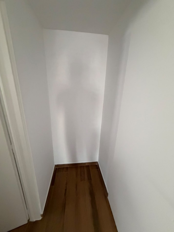 SEMIPISO DE 3 AMBIENTES CON 2 DORMITORIOS EN SUITE - BALCON AL CONTRA FRENTE - VILLA DEL PARQUE