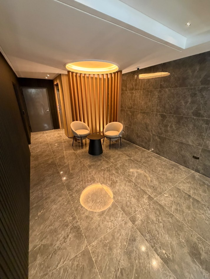 SEMIPISO DE 3 AMBIENTES CON 2 DORMITORIOS EN SUITE - BALCON AL CONTRA FRENTE - VILLA DEL PARQUE