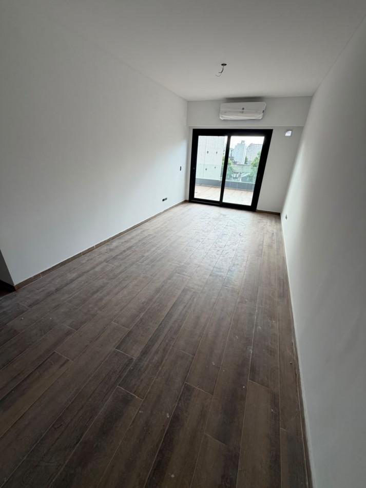 Venta 3 Ambientes a estrenar de Categoria | 6° Piso al Frente | Terraza Privada de 26 m² | Villa del Parque