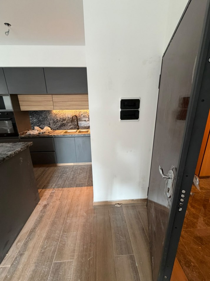 Venta 3 Ambientes a estrenar de Categoria | 6° Piso al Frente | Terraza Privada de 26 m² | Villa del Parque