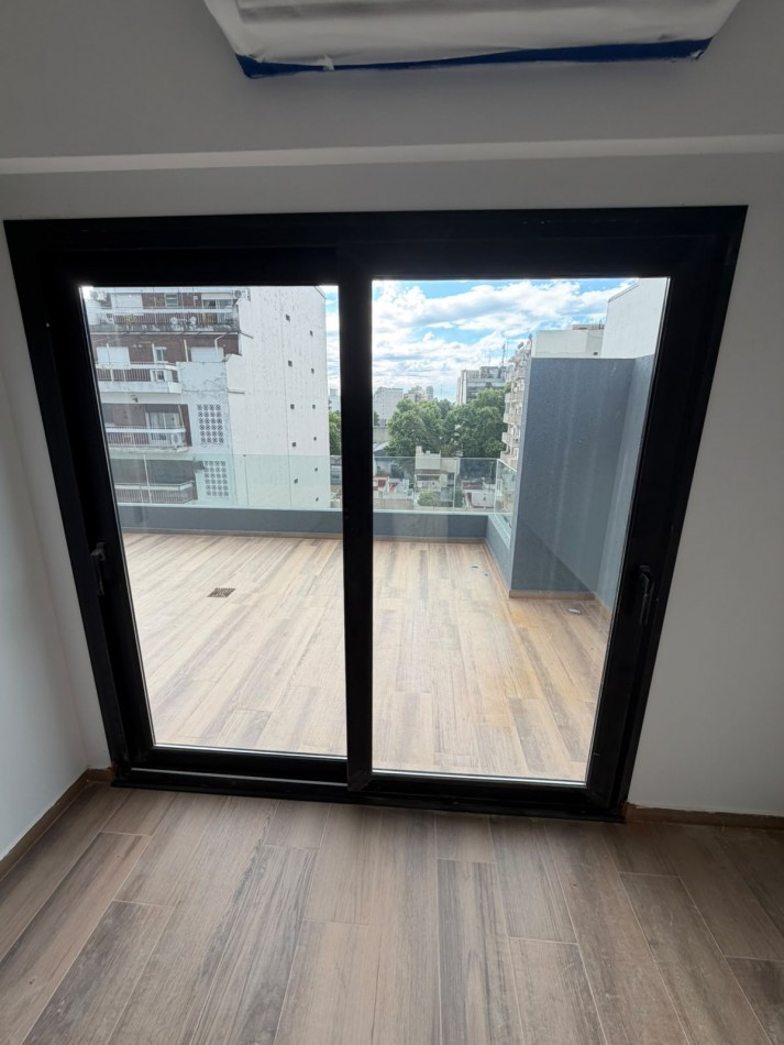 Venta 3 Ambientes a estrenar de Categoria | 6° Piso al Frente | Terraza Privada de 26 m² | Villa del Parque