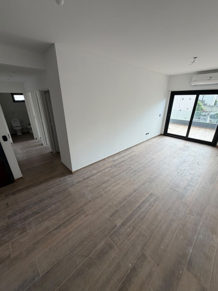 Venta 3 Ambientes a estrenar de Categoria | 6° Piso al Frente | Terraza Privada de 26 m² | Villa del Parque