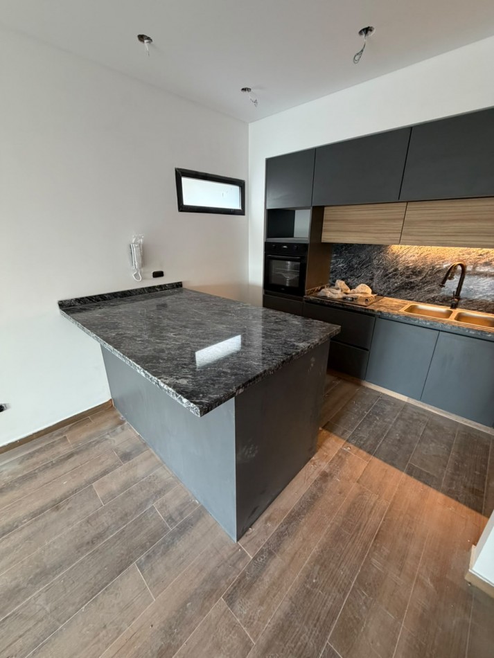 Venta 3 Ambientes a estrenar de Categoria | 6° Piso al Frente | Terraza Privada de 26 m² | Villa del Parque