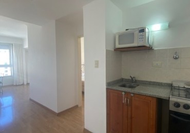 Venta Departamento 3 Ambientes/ Luminoso/ Plaza San Martin